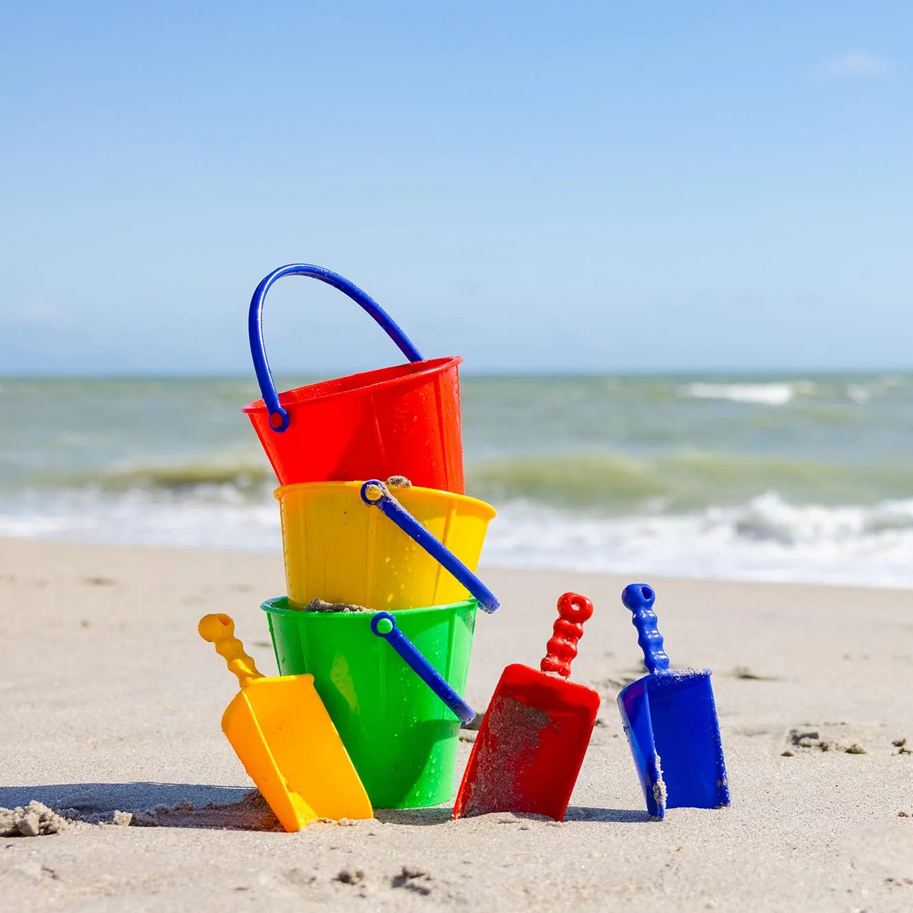 Large Scoop Sand Toy (One Shovel Included - Colors Vary)